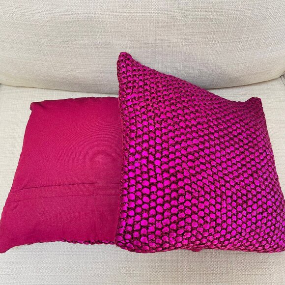 2x Pink/Red Metallic Cushion Covers - Picture 6 of 8
